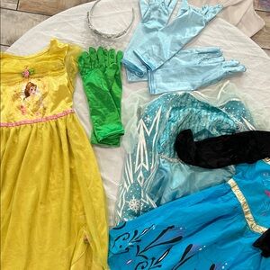 Princess Costume Set with Yellow and Blue Dresses